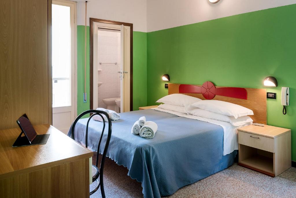 Hotel su lungomare con posto auto riservato a Rimini