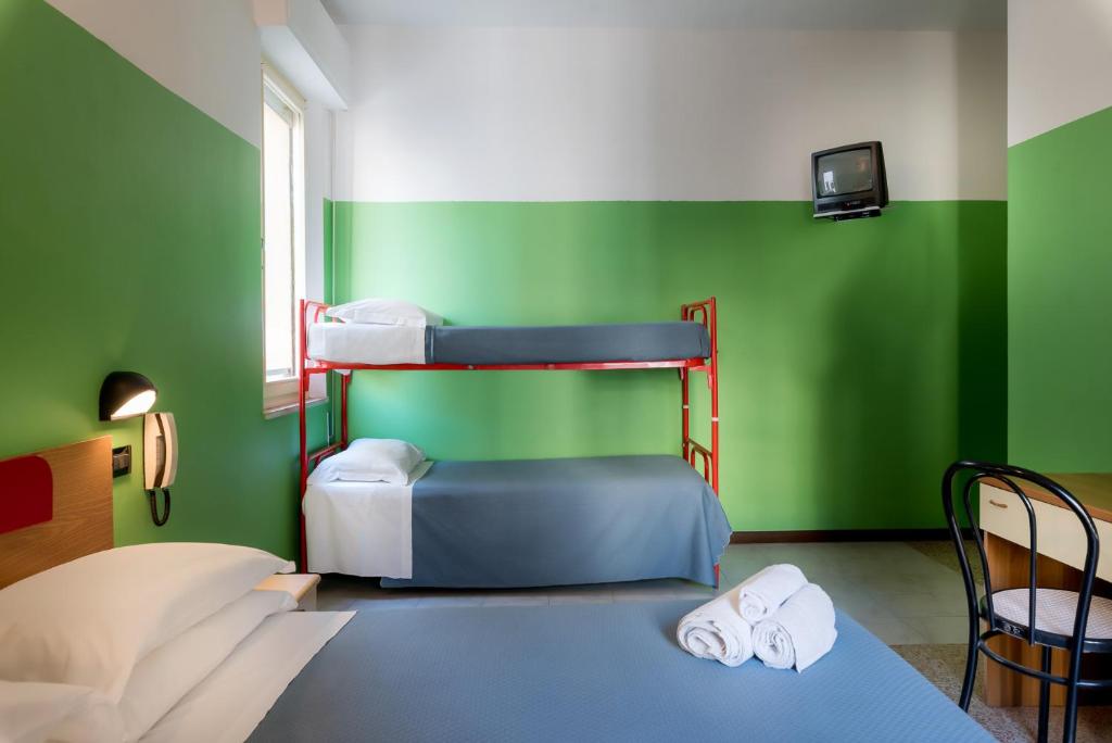 Hotel su lungomare con posto auto riservato a Rimini