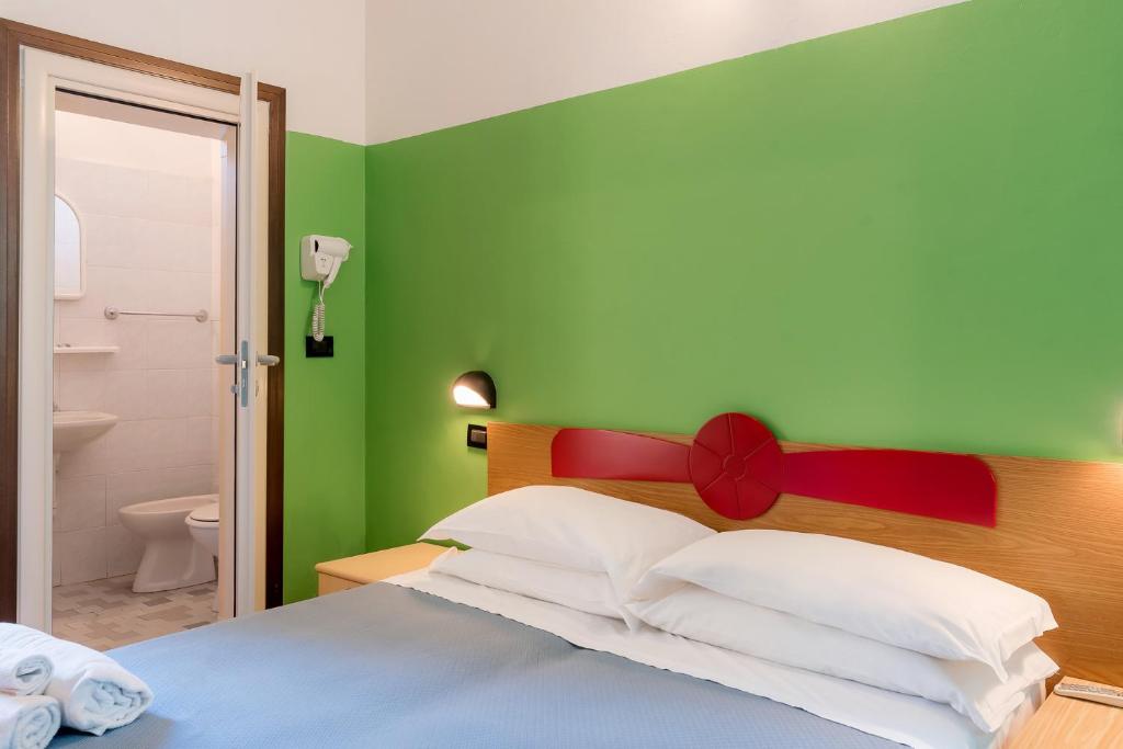 Hotel su lungomare con posto auto riservato a Rimini