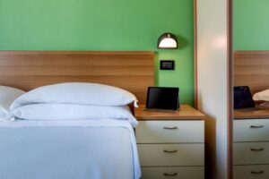 Hotel su lungomare con posto auto riservato a Rimini